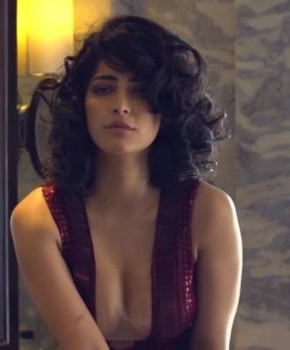 Shruti Haasan Spicy Photo Shoot